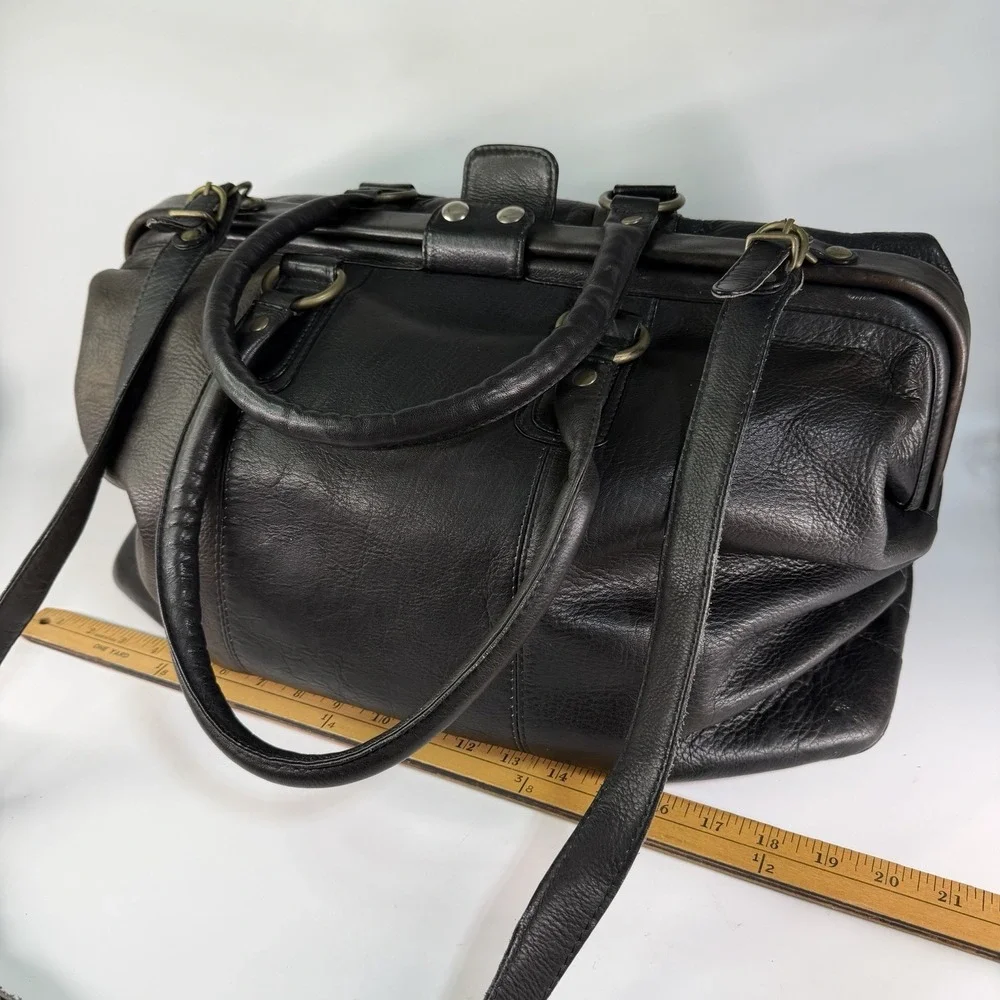 Vintage Orvis Leather Duffle Bag Weekender Crossbody Doctor Travel Carry On RARE